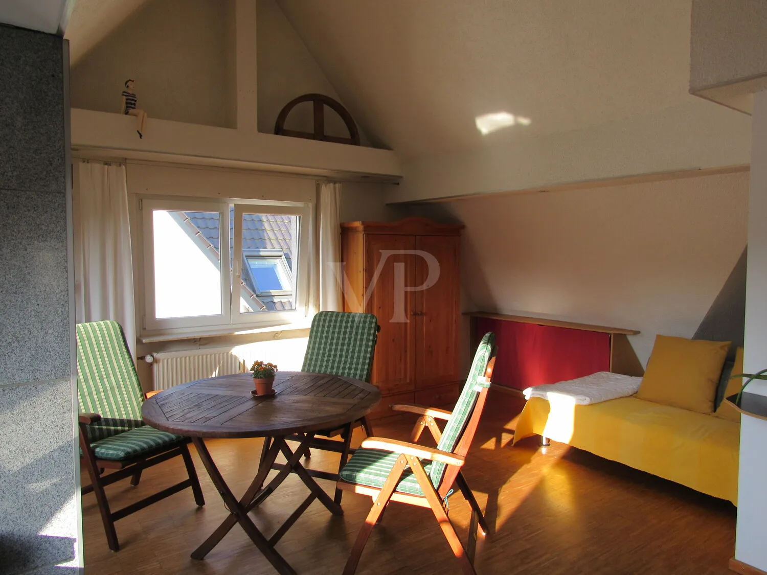 DG II, Wohn- und Essber.