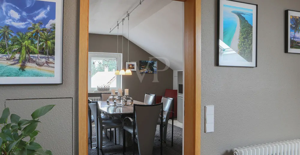 Zugang zum Esszimmer im DG