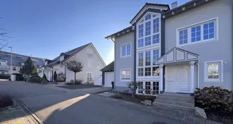 von_poll_real_estate_property_25011001_image_0