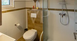 von_poll_real_estate_property_25011005_image_10