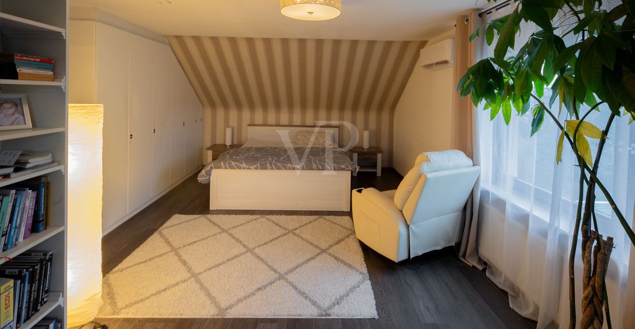 Schlafzimmer OG