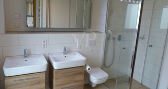 von_poll_real_estate_property_25011015_image_7