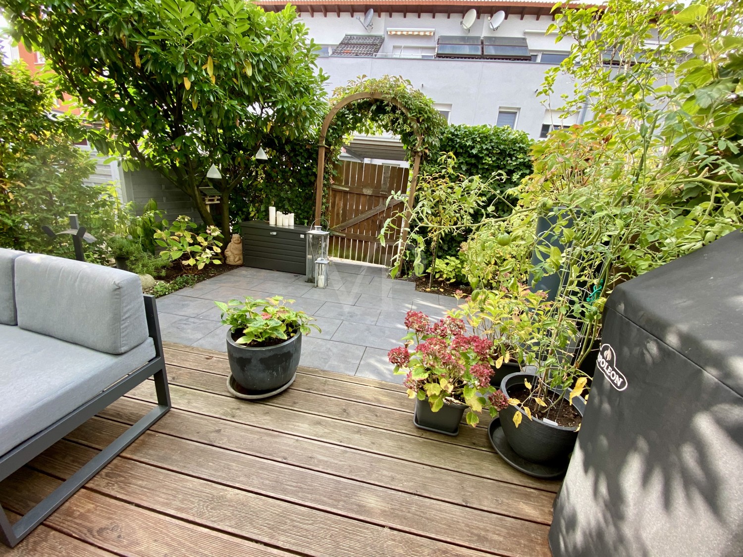 Terrasse und Garten