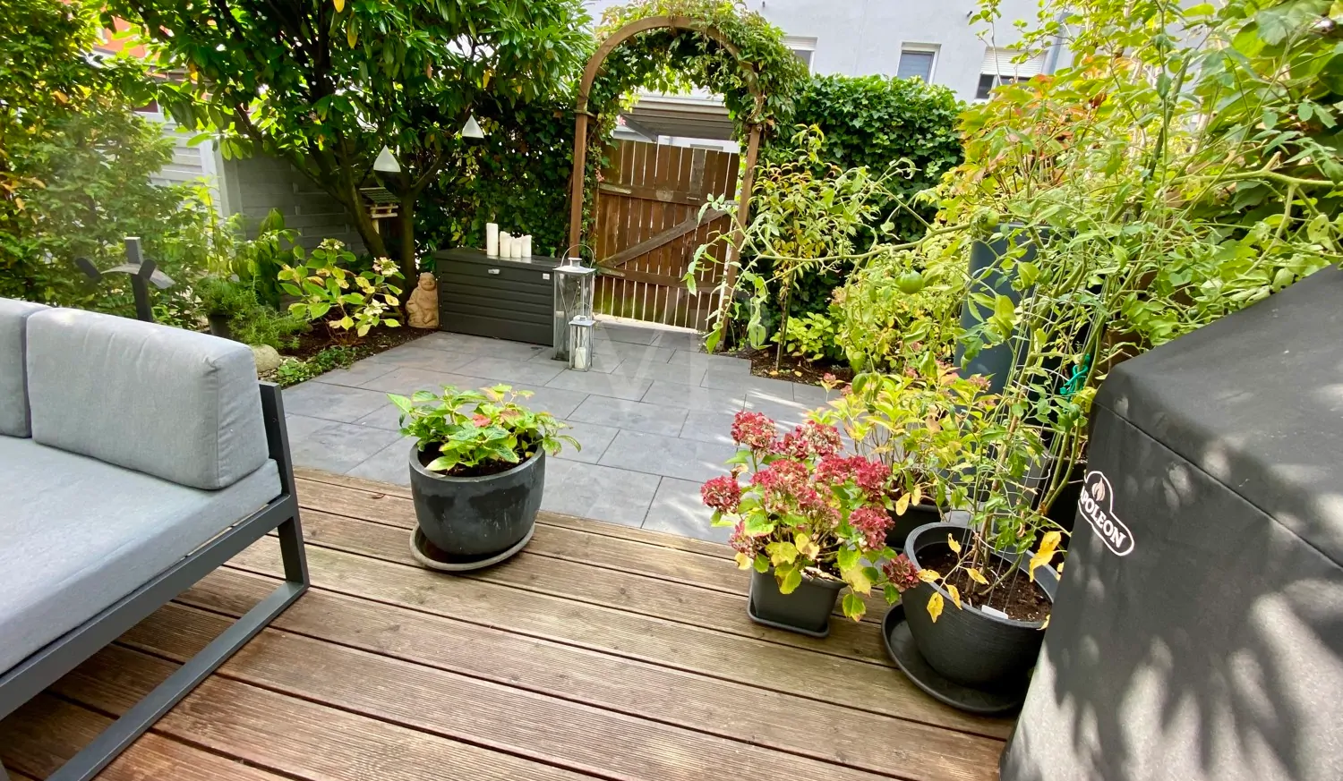 Terrasse und Garten