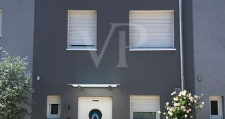 von_poll_real_estate_property_25011019_image_2