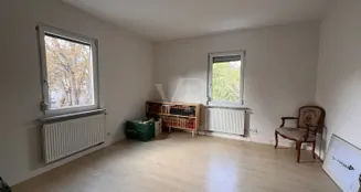 von_poll_real_estate_property_25011030_image_11