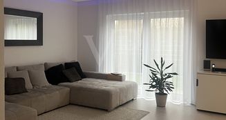 von_poll_real_estate_property_25011032_image_17