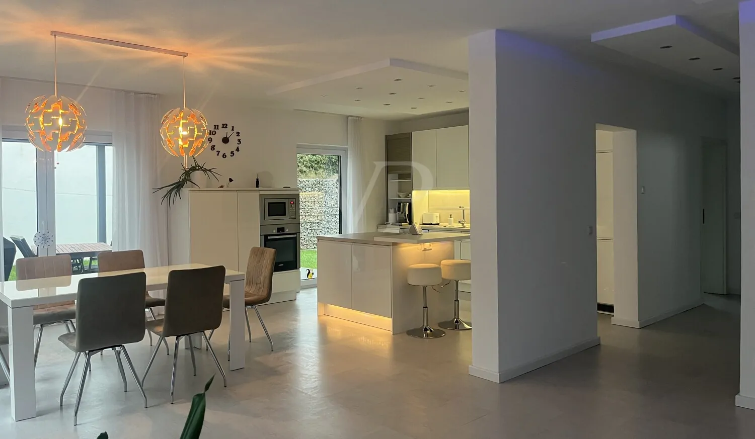 Offener Wohn Ess und Küchenbereich