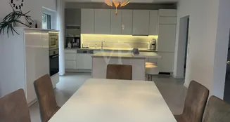 von_poll_real_estate_property_25011032_image_13