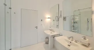 von_poll_real_estate_property_26011002_image_26