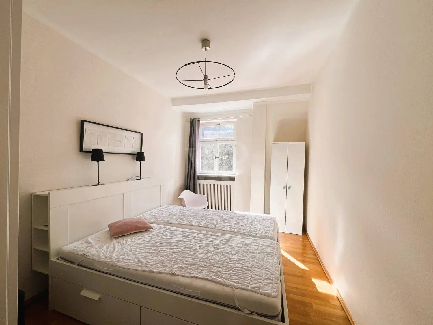 Schlafzimmer 1