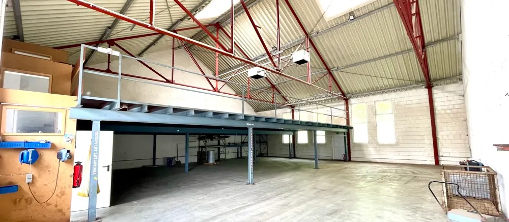 Produktionshalle / Lager