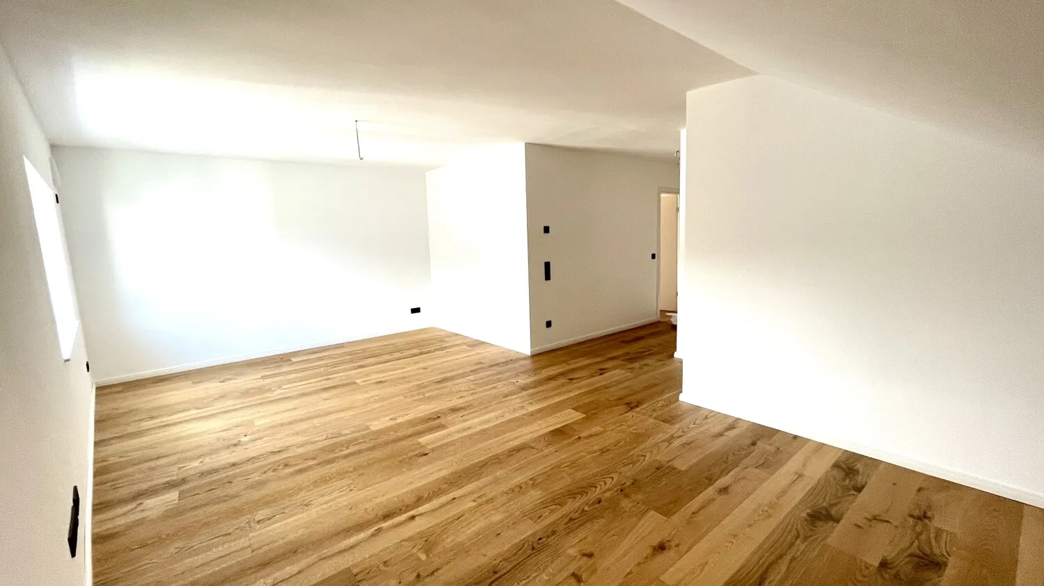 Elegante condominio in un edificio a risparmio energetico: vita moderna con fascino e comfort di alta qualità