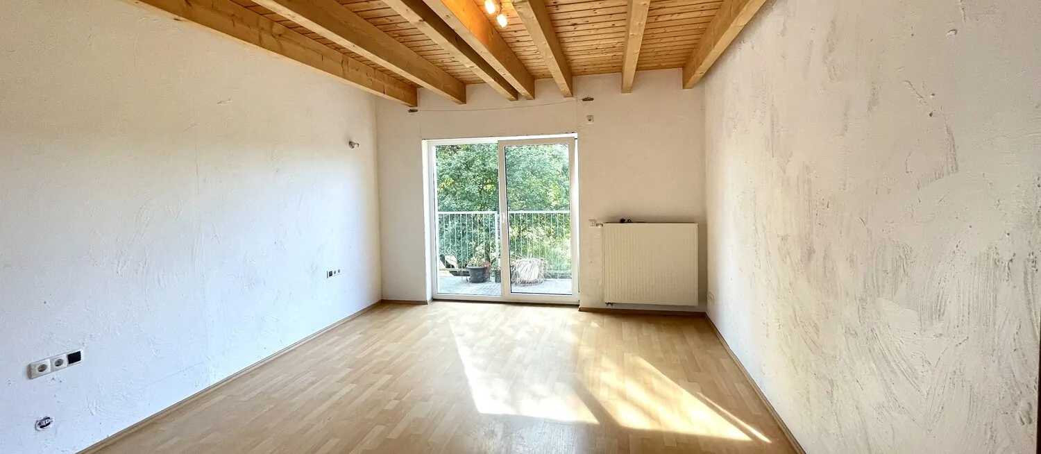 Zimmer 1 mit Zugang zum Balkon