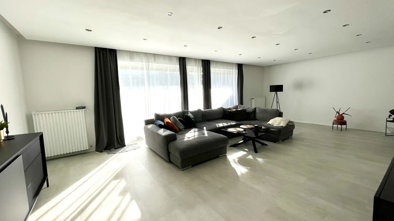Helles Wohnzimmer
