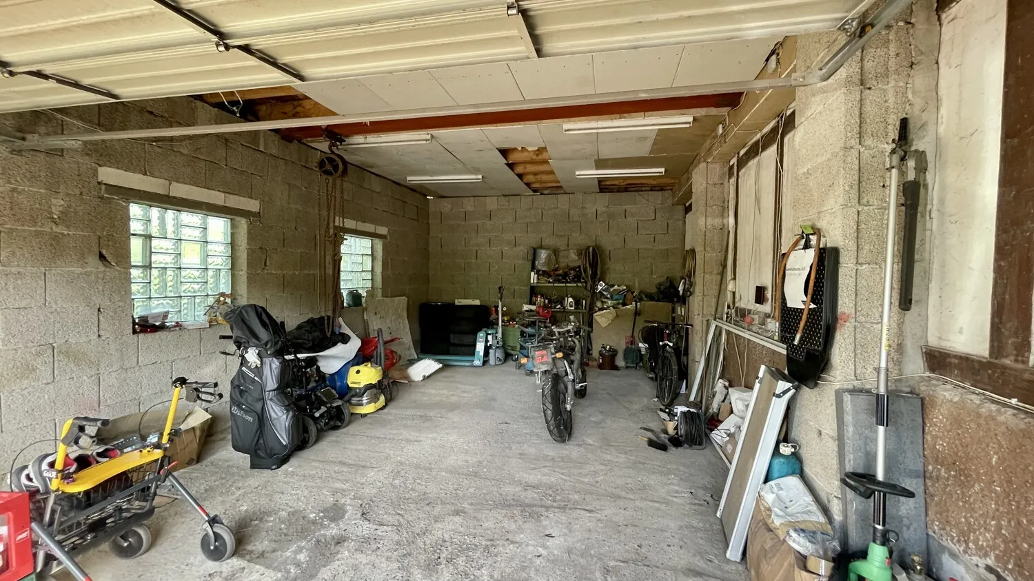 Garage