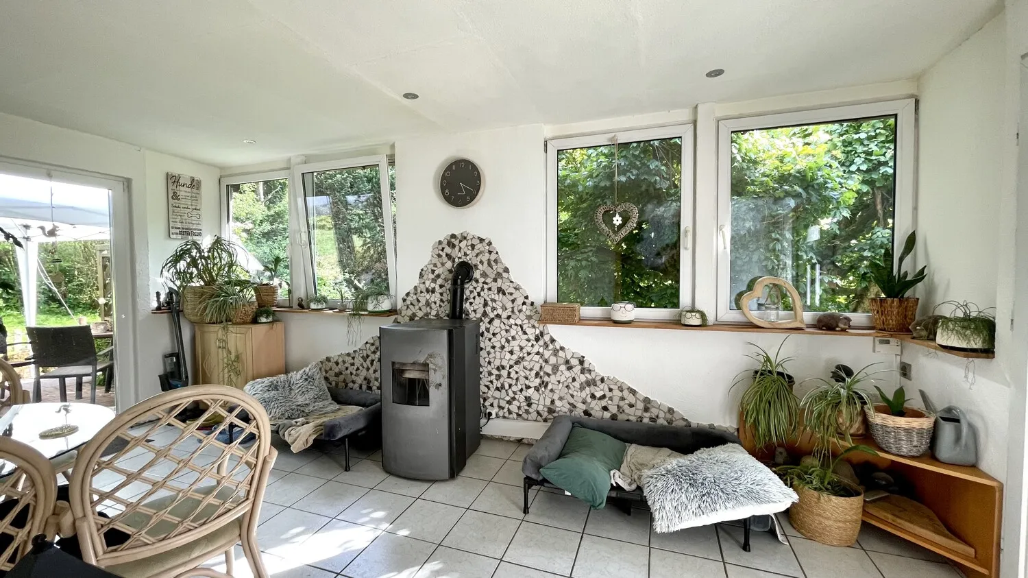 Zimmer mit Zugang zur Terrasse