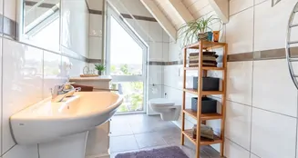 von_poll_real_estate_property_25211028_image_16