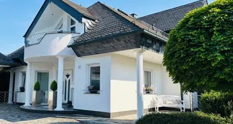 von_poll_real_estate_property_25211028_image_20