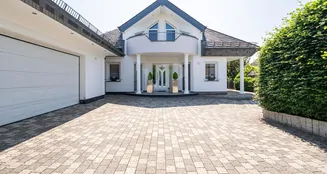 von_poll_real_estate_property_25211028_image_19