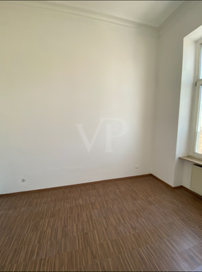 Nr. 42, 1. OG rechts (2)
