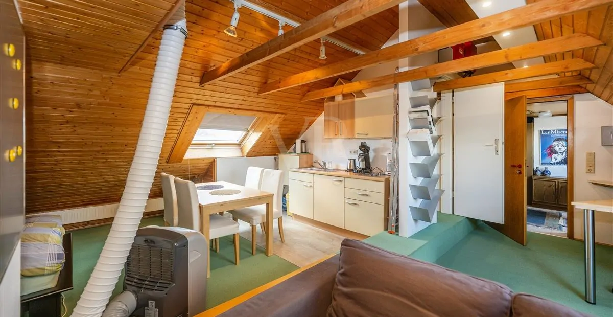 Vorderhaus Dachgeschoss Apartment