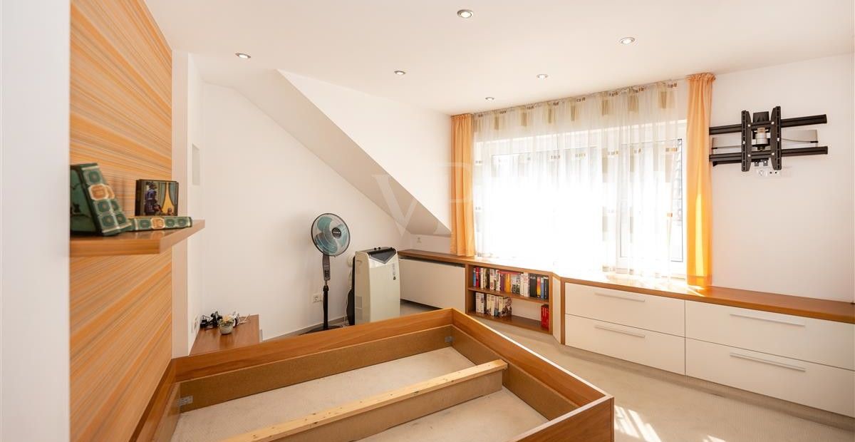 Hinterhaus 2. OG