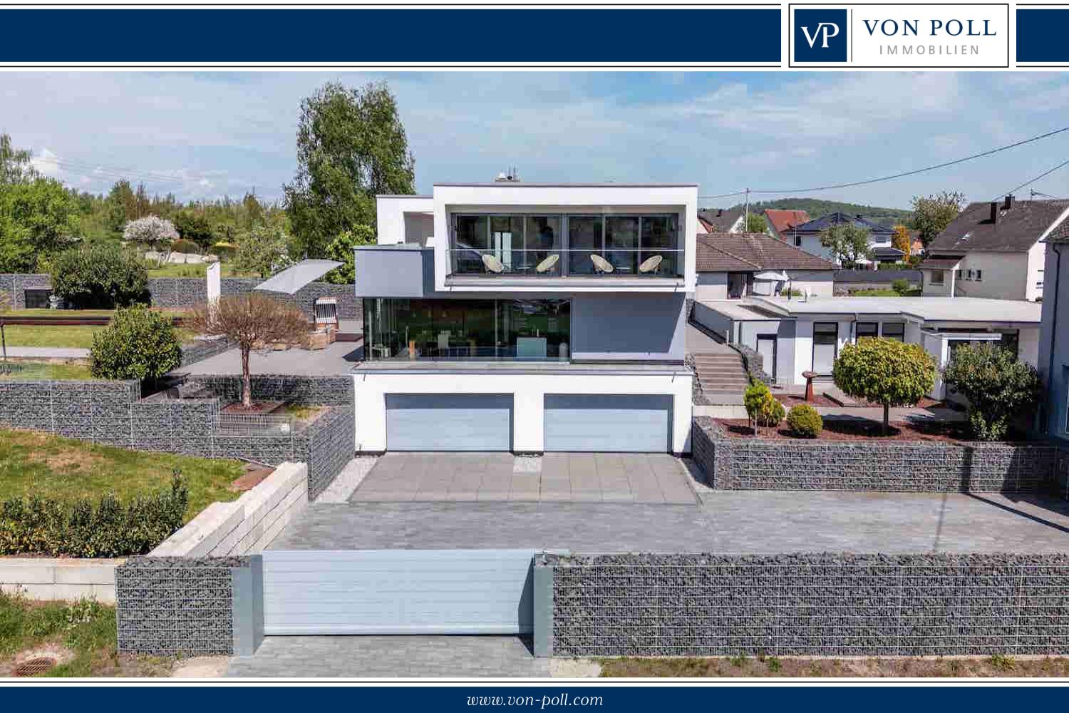 Exklusives Wohnhaus mit Toranlage