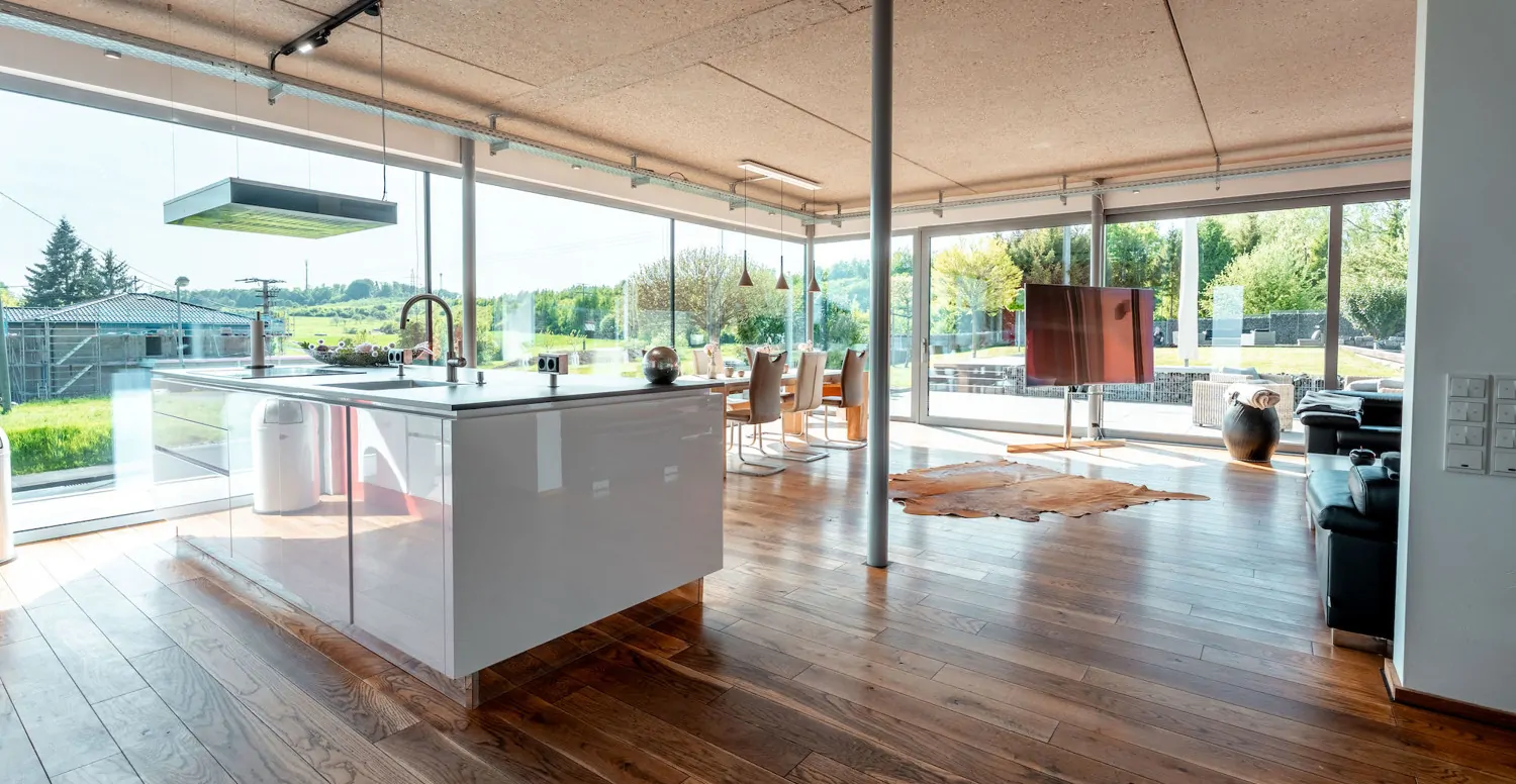 Lichtdurchfluteter Koch/Essbereich