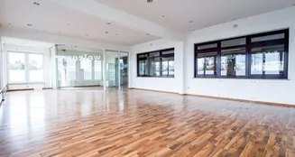 von_poll_real_estate_property_25211009_image_4