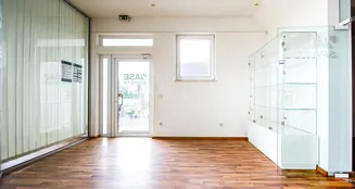 von_poll_real_estate_property_25211009_image_5