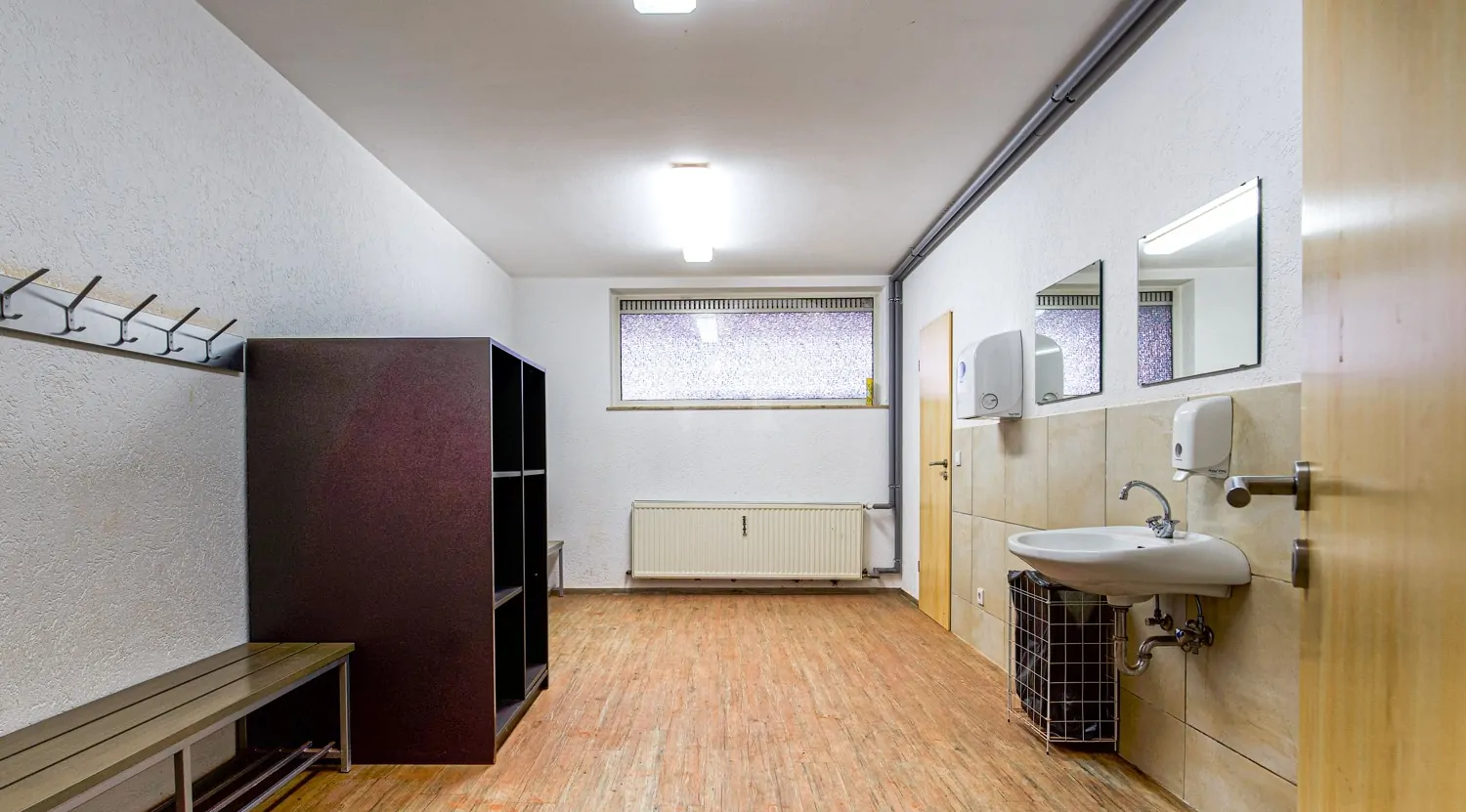 Umkleidekabine Herren