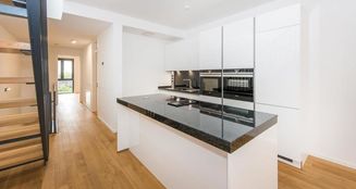 von_poll_real_estate_property_25211010_image_0