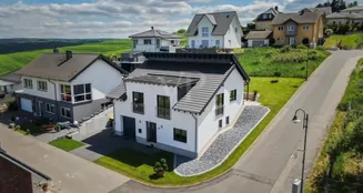 von_poll_real_estate_property_25014047_image_0