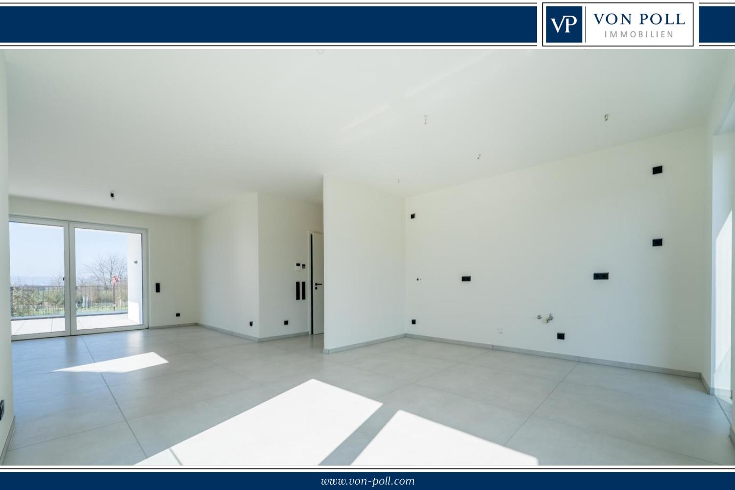 Offener Kochbereich mit Wohnzimmer