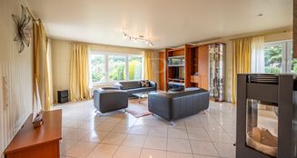 von_poll_real_estate_property_25211036_image_2