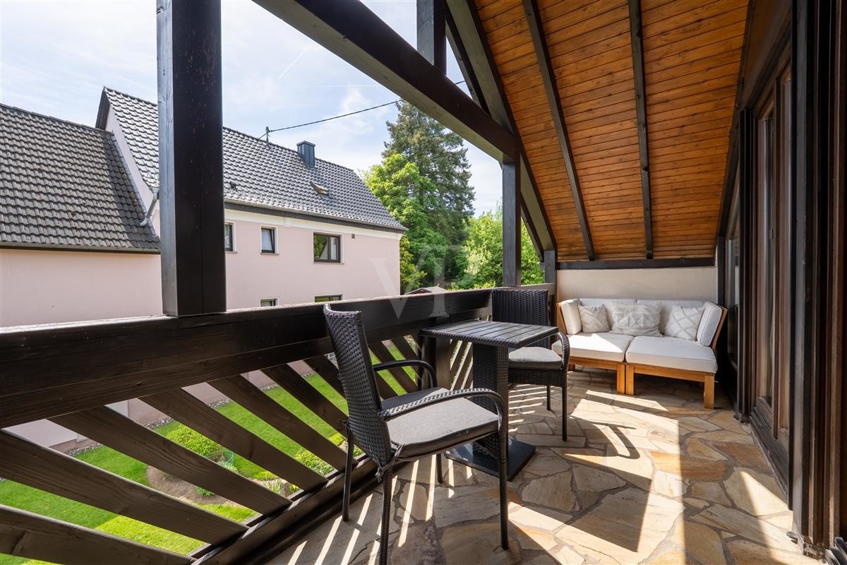 Überdachter Balkon