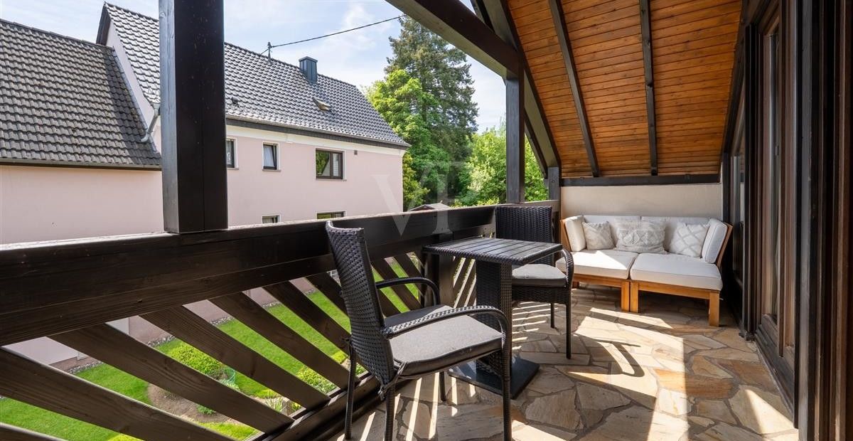 Überdachter Balkon