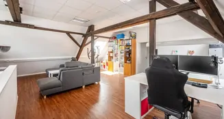 von_poll_real_estate_property_25211012_image_24