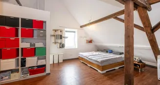 von_poll_real_estate_property_25211012_image_25