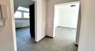 von_poll_real_estate_property_25014041_image_1
