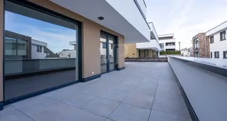 von_poll_real_estate_property_25211018_image_7