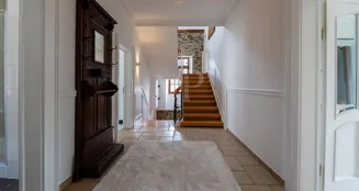 von_poll_real_estate_property_25014079_image_2