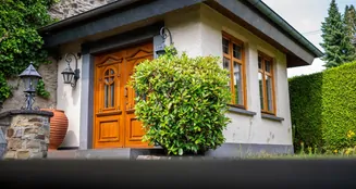 von_poll_real_estate_property_25014079_image_1