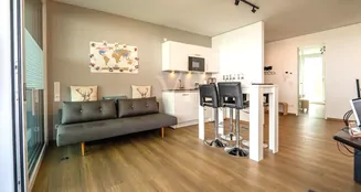 von_poll_real_estate_property_25014045_image_2