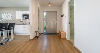 von_poll_real_estate_property_25014045_image_1
