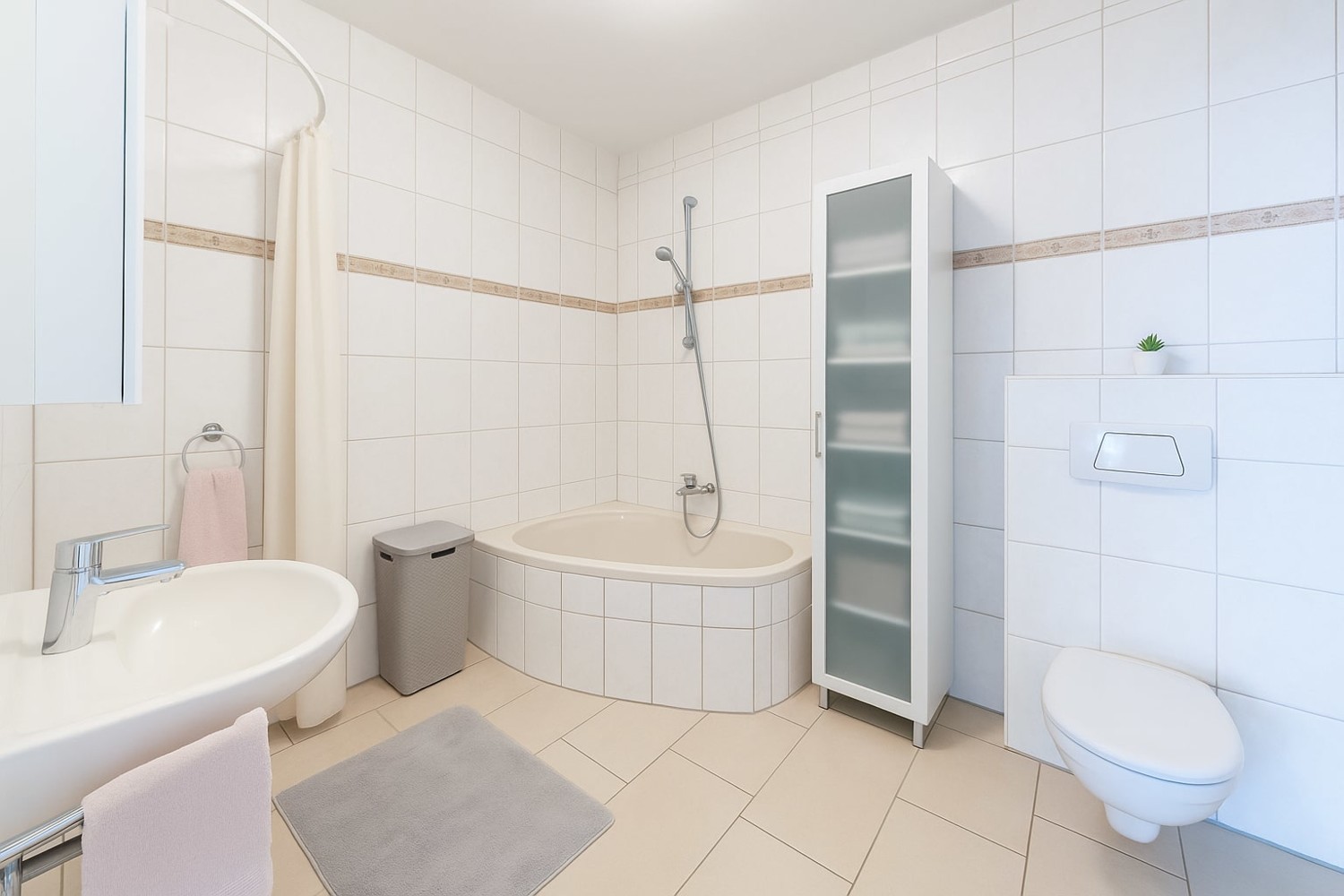 Badezimmerin ELW