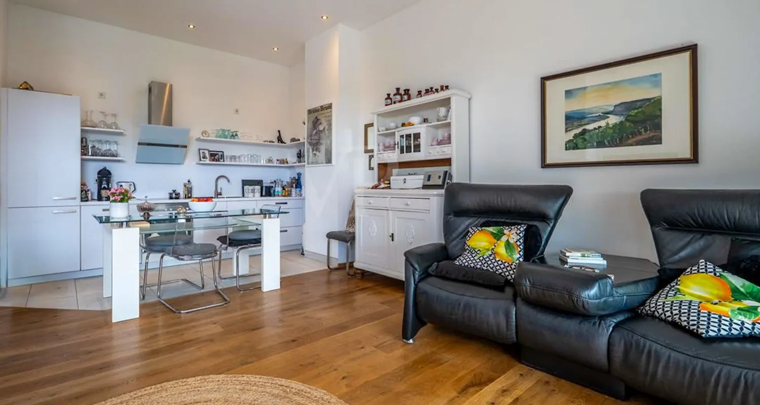 Blick vom Wohnbereich Richtung Küche