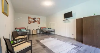 von_poll_real_estate_property_25014060_image_28