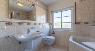 von_poll_real_estate_property_25014102_image_16